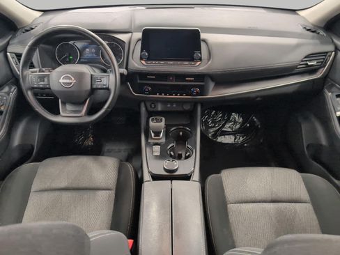 Used 2025 Nissan Rogue SV AWD/4WD image 6