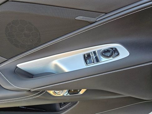 Used 2023 Chevrolet Corvette Stingray w/ Z51 Performance Package image 19