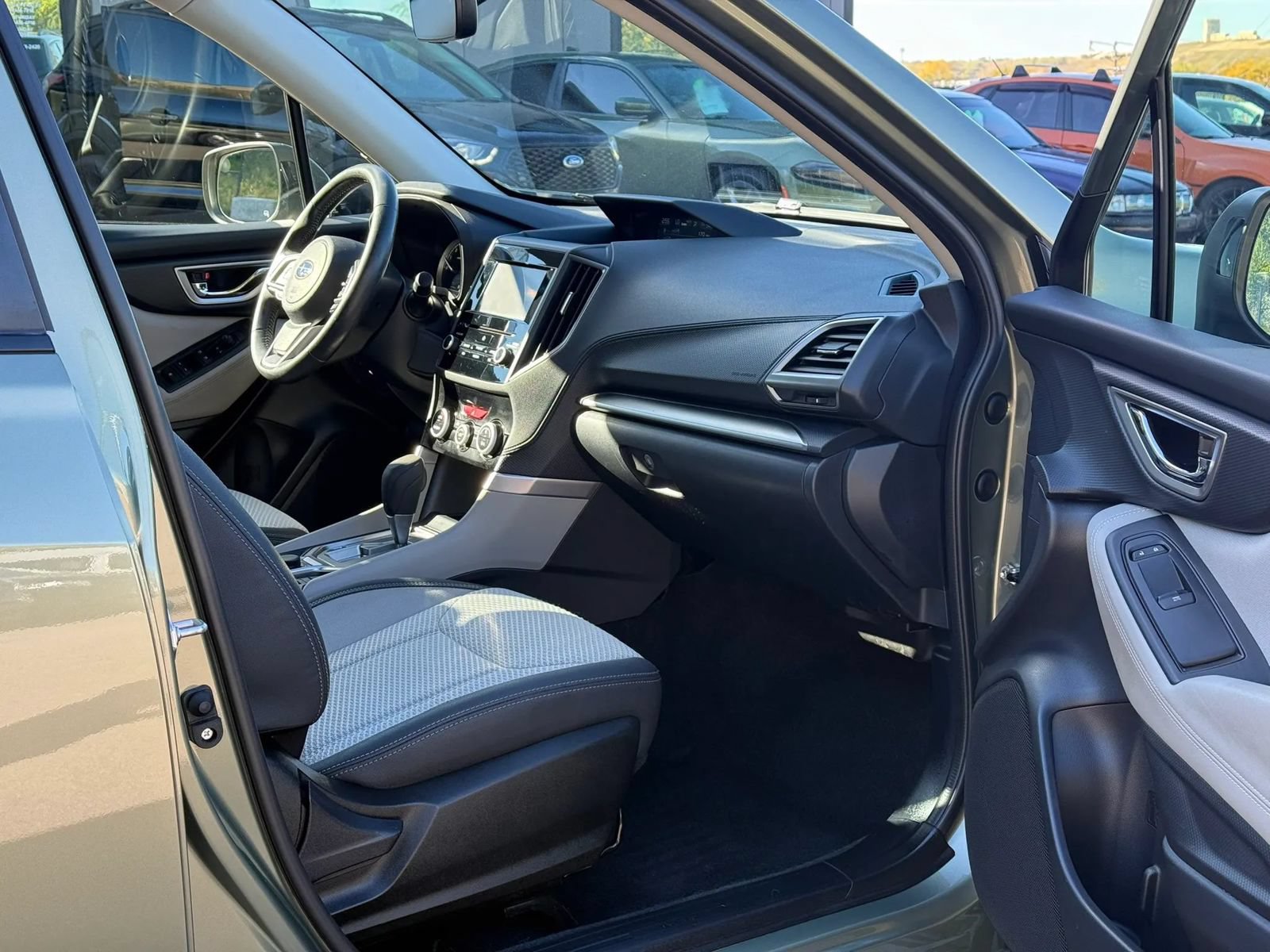 Used 2021 Subaru Forester Premium AWD/4WD image 13