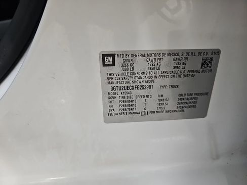 Used 2015 GMC Sierra 1500 SLE w/ SLE Value Package image 41