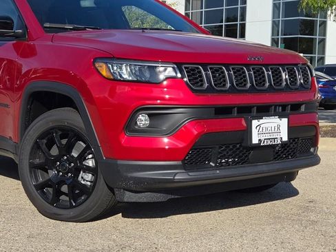 New 2026 Jeep Compass Latitude image 2