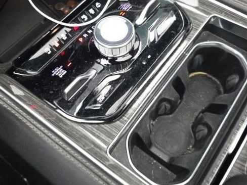 Used 2022 Jeep Wagoneer Series III w/ Premium Group I image 20