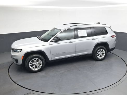 Used 2023 Jeep Grand Cherokee L Limited AWD/4WD image 40