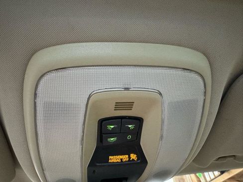 Used 2011 Volvo XC70 3.2 image 22