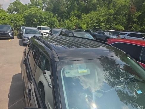 Used 2024 Ford Explorer XLT w/ Equipment Group 202A AWD/4WD image 23