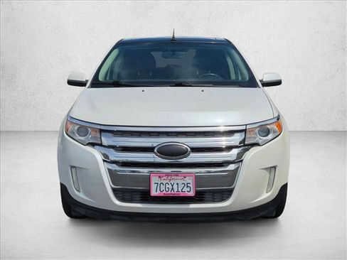 Used 2013 Ford Edge SEL FWD image 2