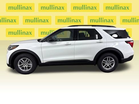 New 2026 Ford Explorer Active RWD image 12