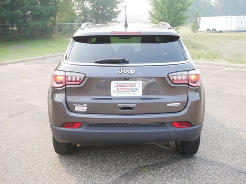 Used 2018 Jeep Compass Latitude w/ Popular Equipment Group AWD/4WD image 6