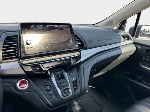 Used 2025 Honda Odyssey EX-L image 25
