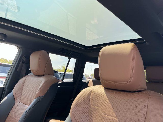 Certified 2026 Lexus GX 550 w/ Accessory Package (ZB) AWD/4WD image 35