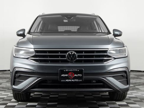Used 2022 Volkswagen Tiguan SE AWD/4WD image 12