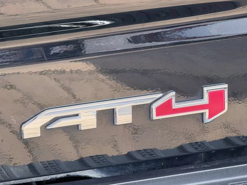 Used 2022 GMC Sierra 1500 AT4 w/ Technology Package AWD/4WD image 64