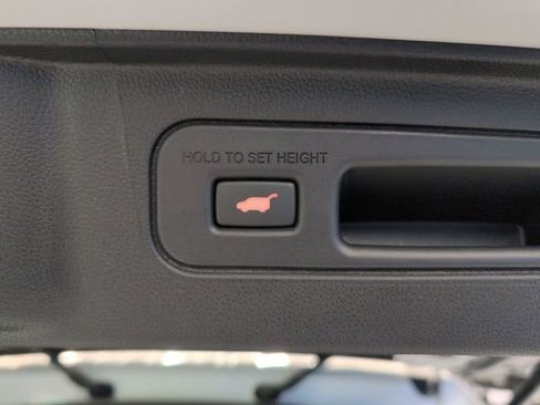 New 2025 Honda Pilot Touring image 35