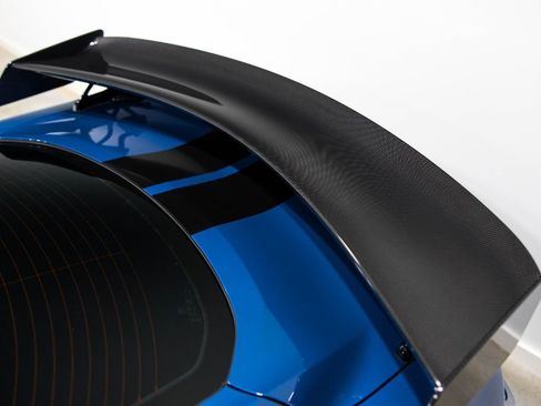 Used 2021 Ford Mustang Shelby GT500 w/ Carbon Fiber Track Pack RWD image 34