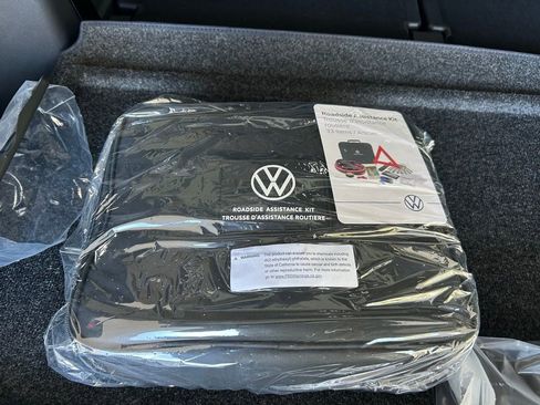 New 2026 Volkswagen Atlas SE FWD image 42