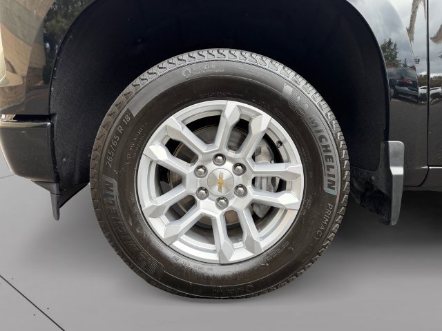 Used 2024 Chevrolet Silverado 1500 LT AWD/4WD image 9