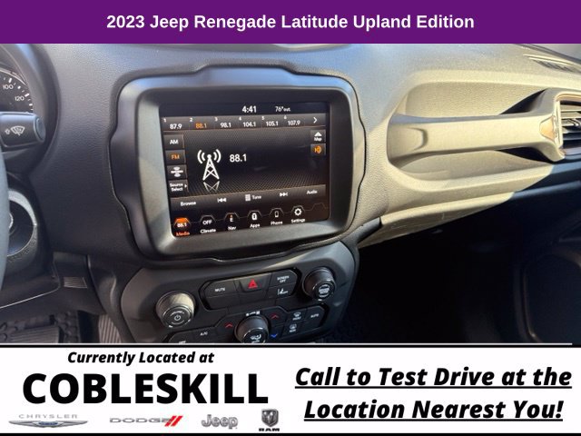Used 2023 Jeep Renegade Latitude AWD/4WD image 13