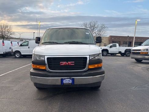 New 2026 GMC Savana 3500 Extended RWD image 3