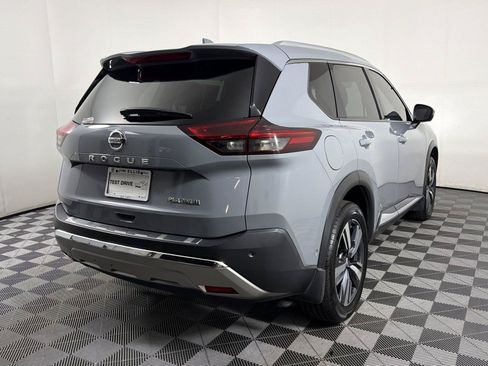 Used 2021 Nissan Rogue Platinum FWD image 6