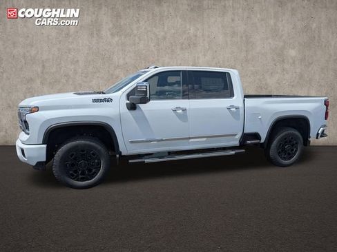 New 2026 Chevrolet Silverado 2500 High Country w/ High Country Premium Package AWD/4WD image 4