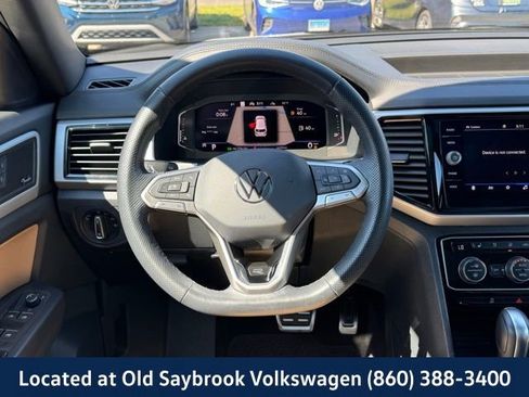 Certified 2022 Volkswagen Atlas Cross Sport SEL Premium R-Line image 17