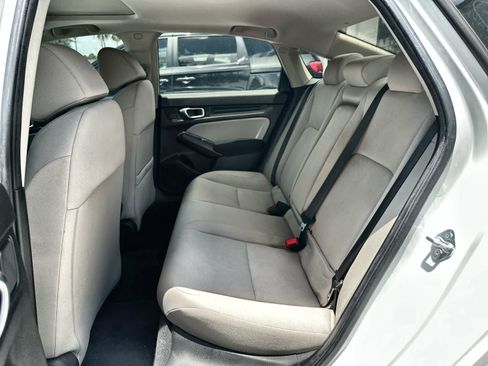 Used 2022 Honda Civic EX image 4