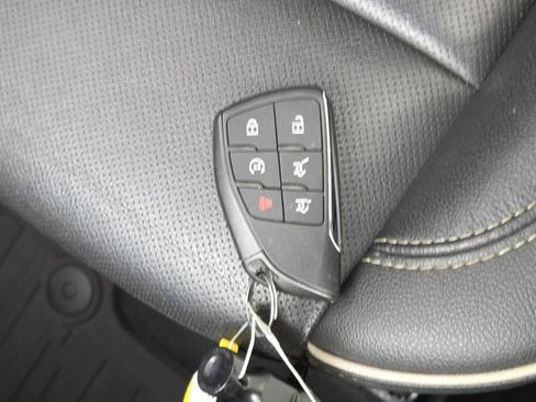 Used 2021 GMC Yukon SLT w/ SLT Premium Package image 41