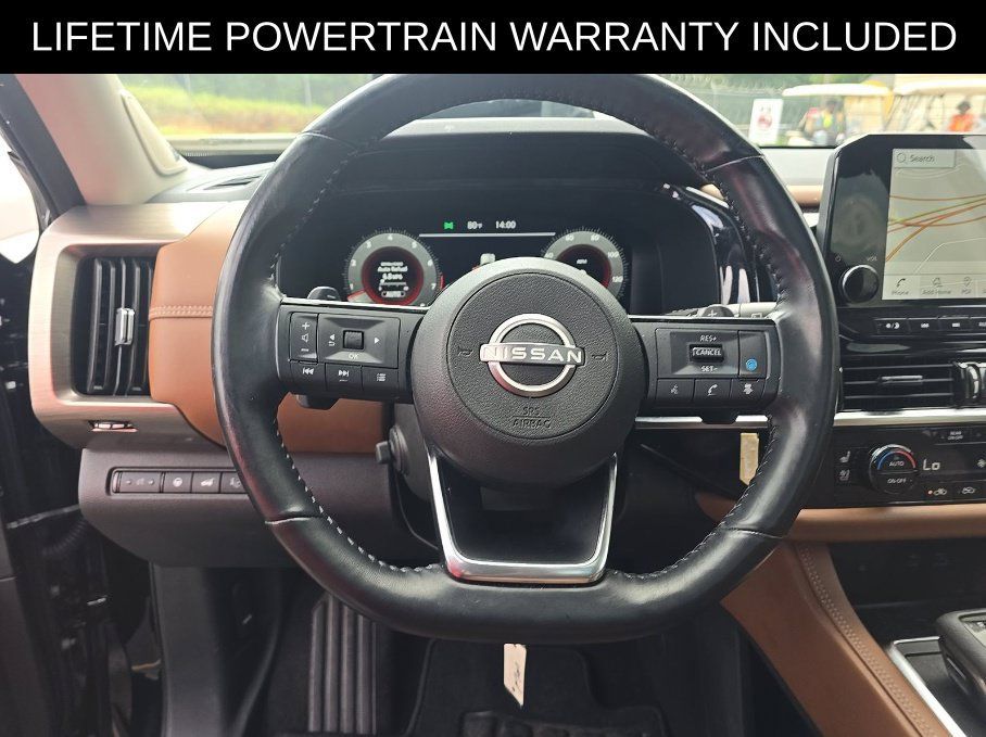 Used 2023 Nissan Pathfinder Platinum AWD/4WD image 10