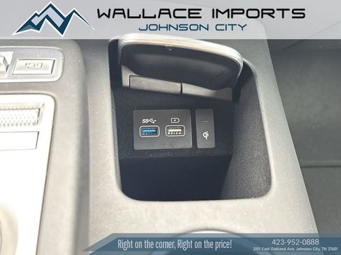 Used 2023 Genesis GV70 2.5T w/ Select Package AWD/4WD image 29