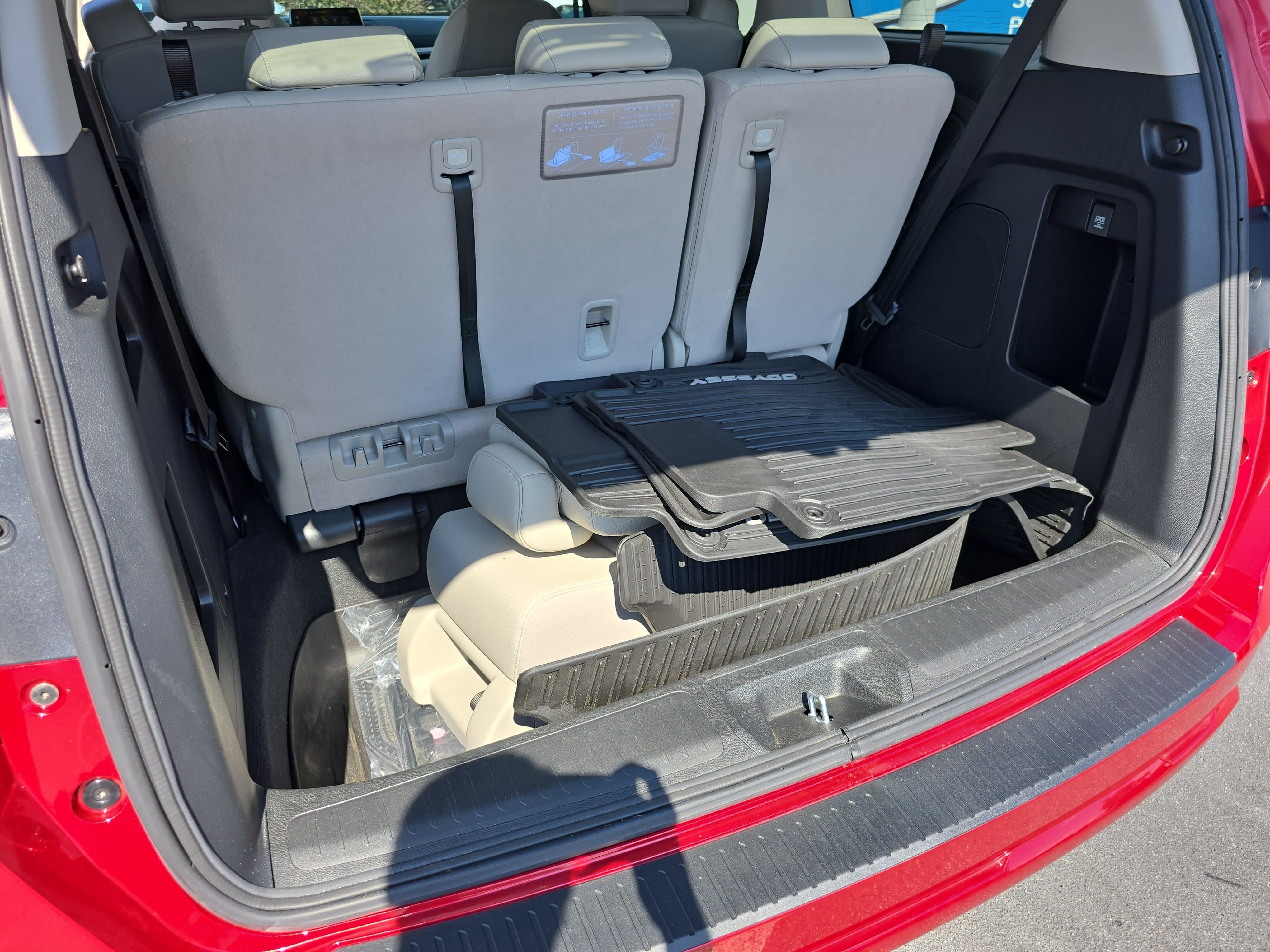 Used 2025 Honda Odyssey EX-L image 13
