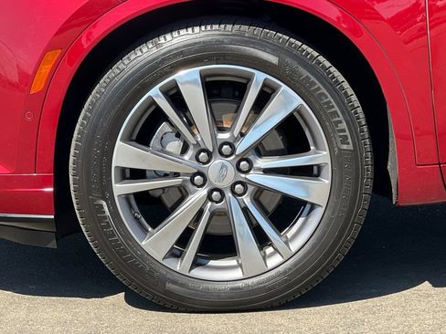 Used 2020 Cadillac XT6 Premium Luxury w/ Platinum Package AWD/4WD image 29