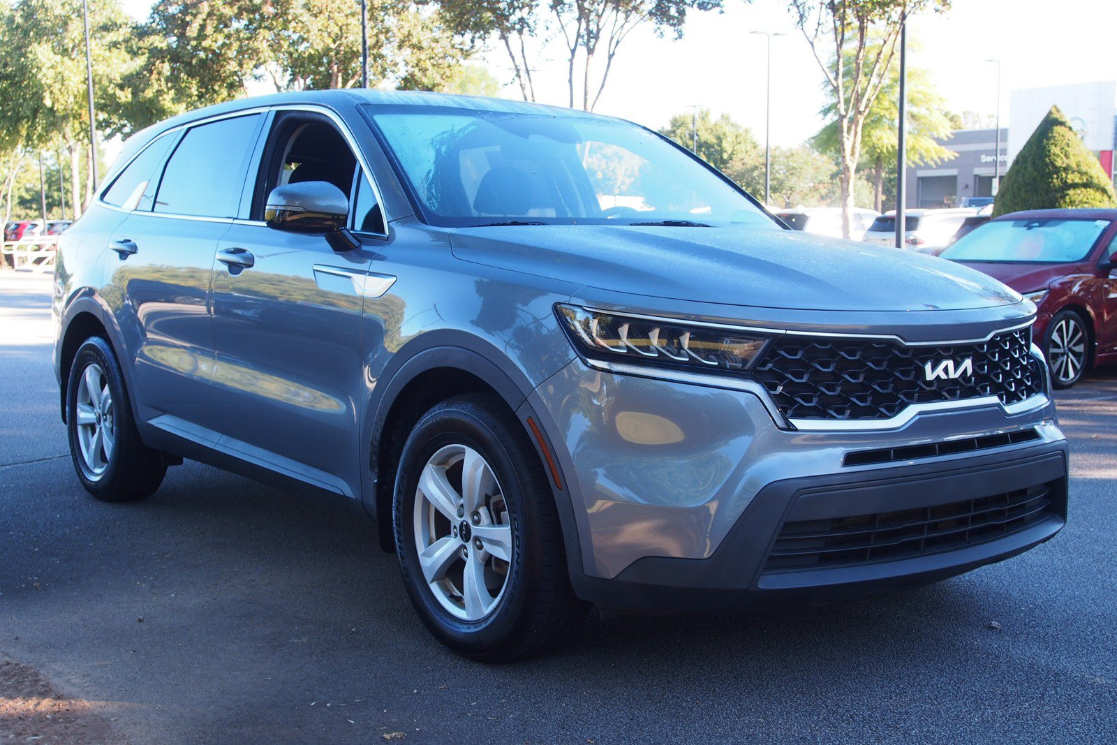 Used 2022 Kia Sorento LX FWD image 1