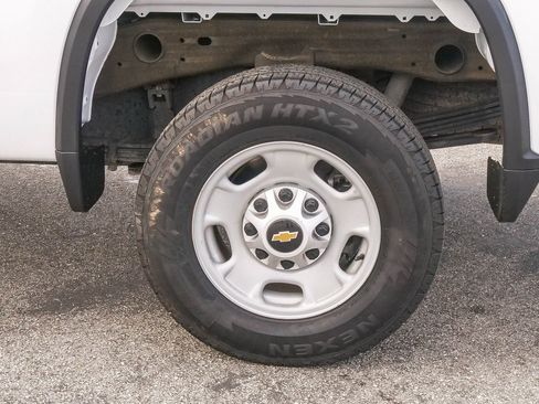 Used 2021 Chevrolet Silverado 2500 W/T w/ WT Convenience Package image 6