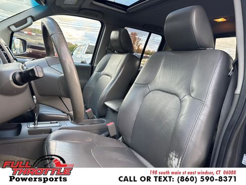 Used 2014 Nissan Frontier SL w/ SL Moonroof Package image 20