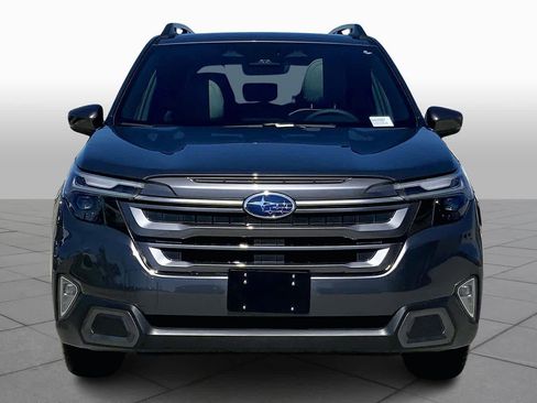 Used 2025 Subaru Forester Limited image 4