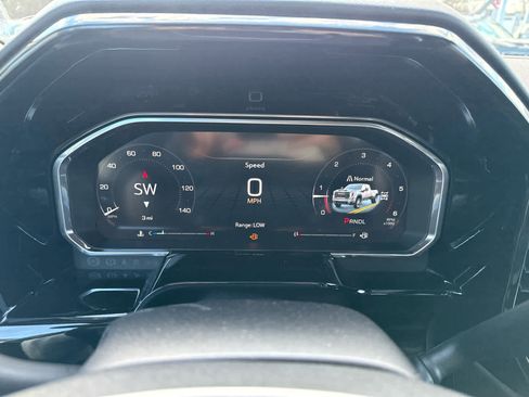 New 2026 GMC Sierra 3500 SLE w/ SLE Convenience Package image 15