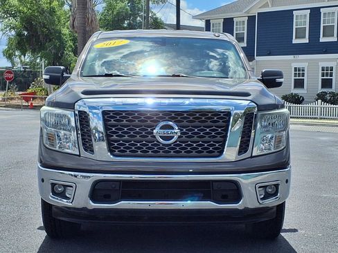 Used 2017 Nissan Titan SV image 2