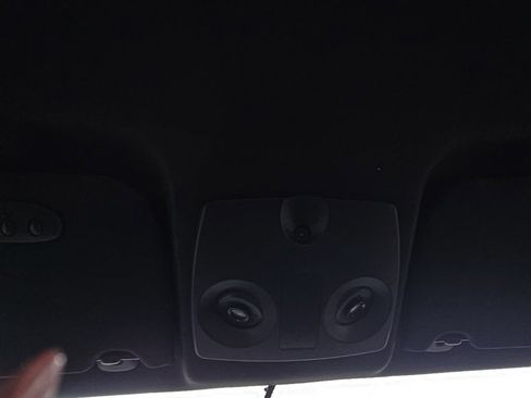 Used 2011 Chrysler 200 S image 18