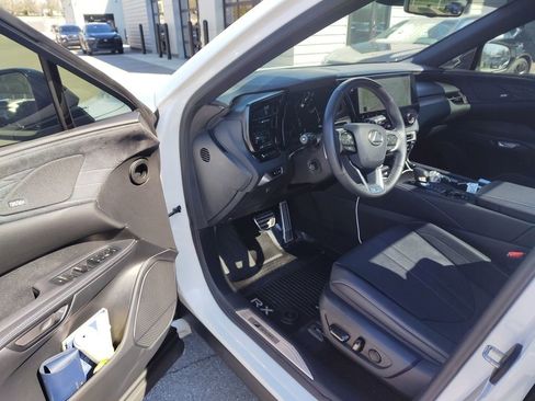 Certified 2024 Lexus RX 500h F Sport w/ Convenience Package image 11