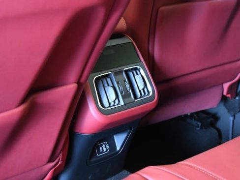 Used 2023 Maserati Grecale Modena AWD/4WD image 26