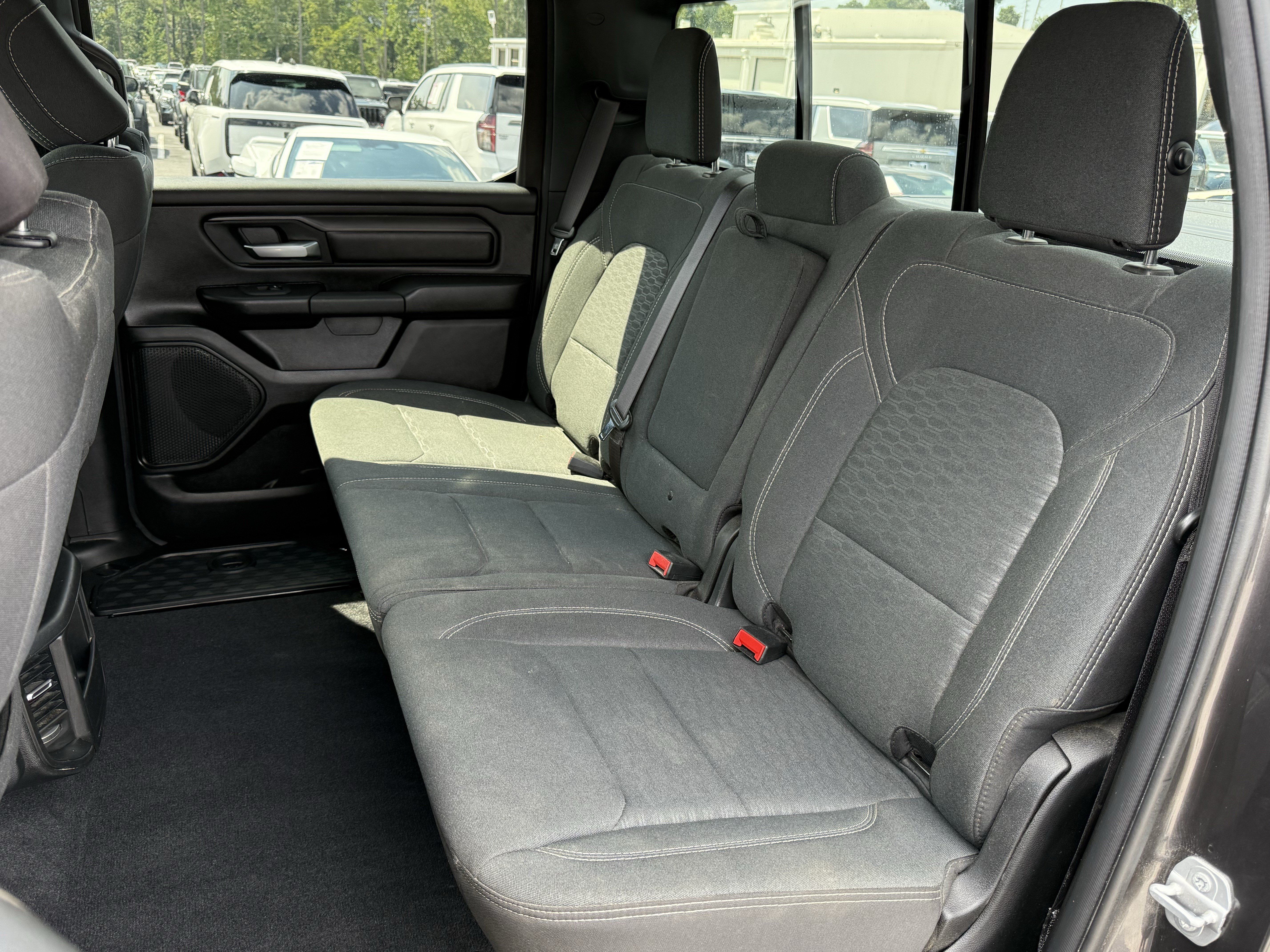 Used 2025 RAM 1500 Warlock AWD/4WD image 31