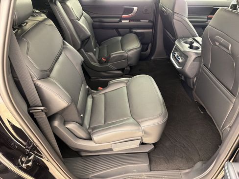 New 2026 Ford Expedition Max Platinum w/ Stealth Performance Package image 27