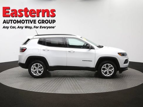Used 2024 Jeep Compass Latitude AWD/4WD image 40