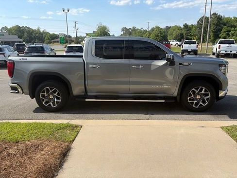 Used 2023 GMC Sierra 1500 SLT w/ SLT Premium Package AWD/4WD image 6
