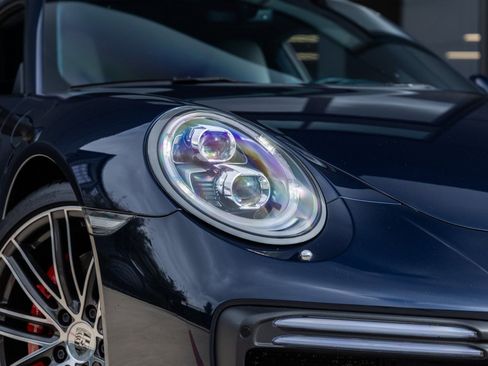 Certified 2018 Porsche 911 Turbo image 23