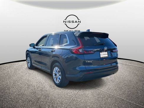 Used 2025 Honda CR-V LX image 6