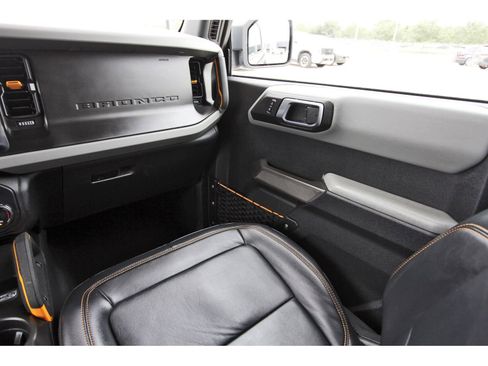 Used 2023 Ford Bronco Badlands AWD/4WD image 13