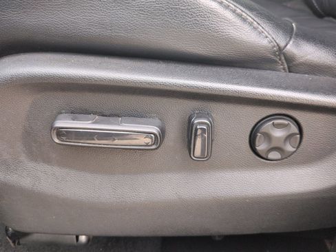 Used 2018 Honda CR-V Touring image 18