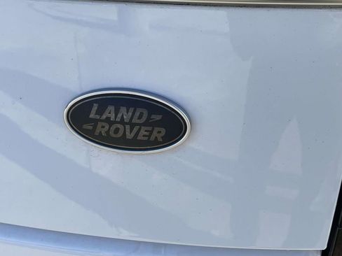 Used 2019 Land Rover Range Rover HSE image 8