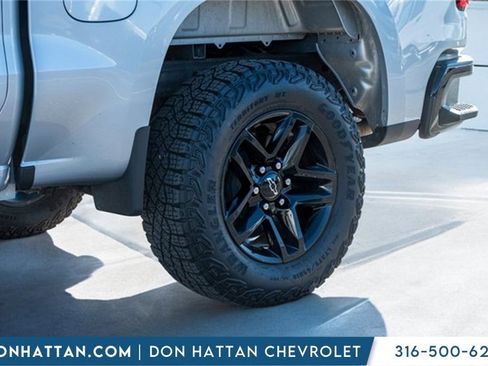 Used 2021 Chevrolet Silverado 1500 Custom Trail Boss w/ LPO, Dark Essentials Package image 35